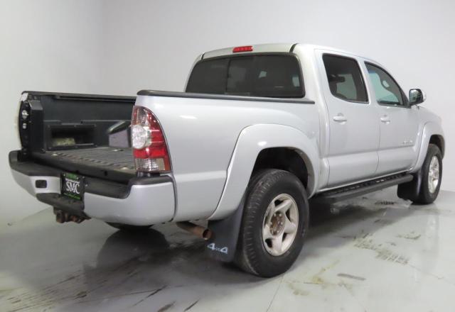 3TMLU4ENXDM121361 - 2013 TOYOTA TACOMA DOUBLE CAB SILVER photo 3