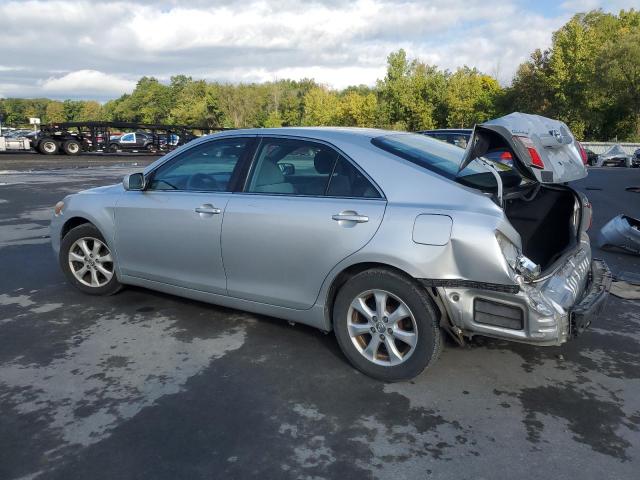 4T1BE46K69U373846 - 2009 TOYOTA CAMRY BASE SILVER photo 2