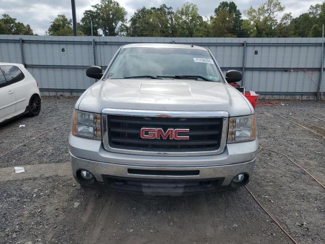 1GTR2VE39BZ399829 - 2011 GMC SIERRA K1500 SLE SILVER photo 5