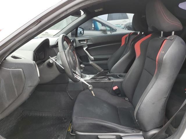 JF1ZNAA16G9700753 - 2016 TOYOTA SCION FR-S WHITE photo 7