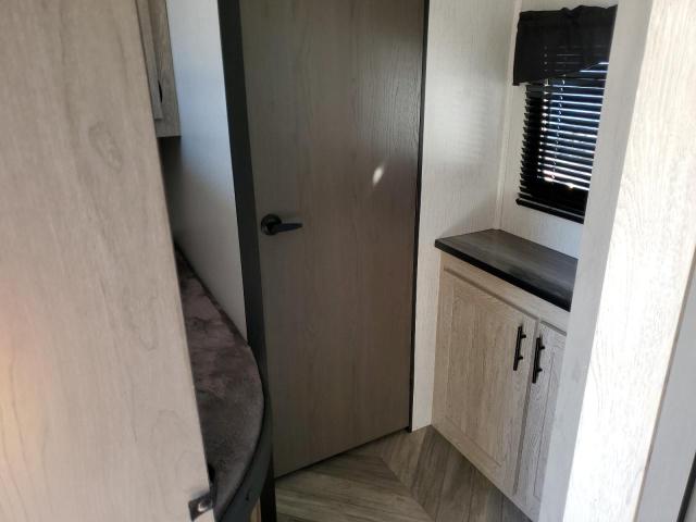 5SFPB372XNE493792 - 2022 HEART LAND PROWLER 双色 照片 6