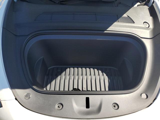 7SAYGDEF7NF544199 - 2022 TESLA MODEL Y 白色 照片 11