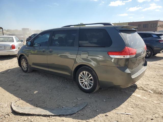 5TDYK3DC0BS063912 - 2011 TOYOTA SIENNA XLE თეთრი ფოტო 2