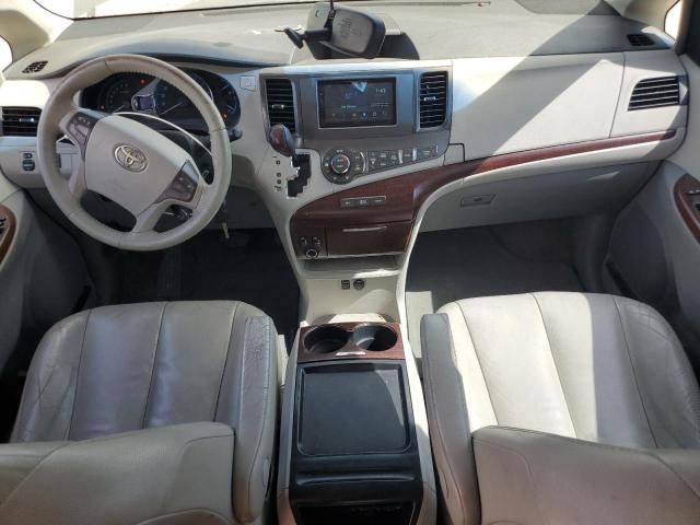 5TDYK3DC0BS063912 - 2011 TOYOTA SIENNA XLE თეთრი ფოტო 8