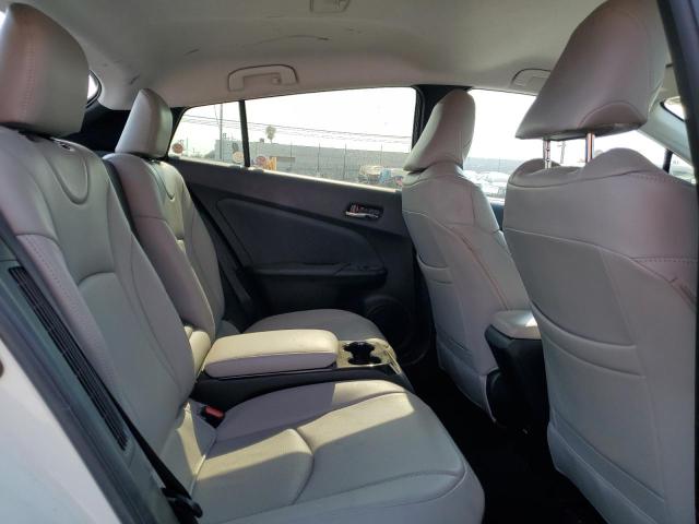 JTDKARFP2H3004432 - 2017 TOYOTA PRIUS PRIM თეთრი ფოტო 10