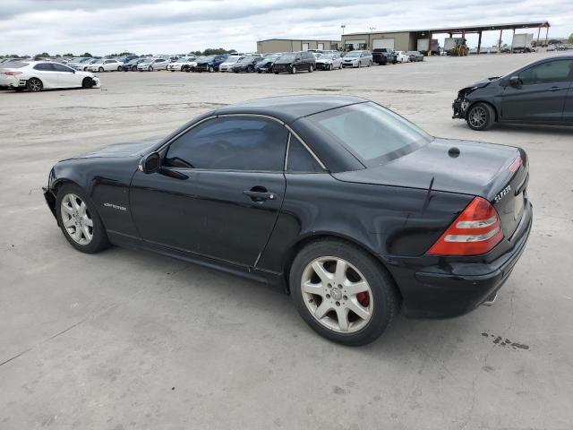 WDBKK49F41F228484 - 2001 MERCEDES-BENZ SLK 230 KOMPRESSOR BLACK photo 2