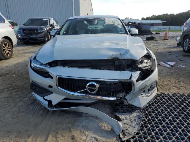 7JR102FK3MG093796 - 2021 VOLVO S60 T5 MOMENTUM SILVER photo 5