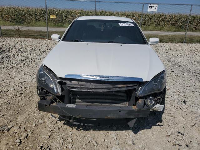 1C3BC8FG7BN567416 - 2011 CHRYSLER 200 S WHITE photo 5