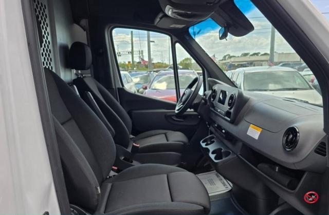 W1Y4KBHY8RT182XXX - 2024 MERCEDES-BENZ SPRINTER 2500 白色 照片 5