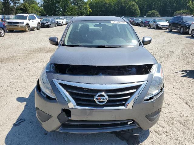 3N1CN7AP3KL825641 - 2019 NISSAN VERSA S GRAY photo 5