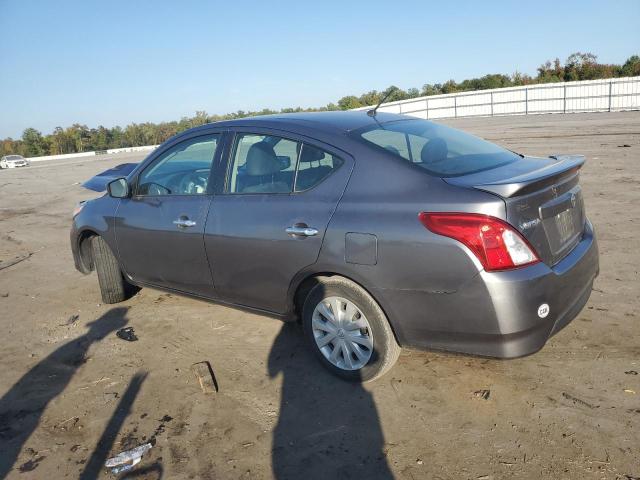 3N1CN7AP8KL814960 - 2019 NISSAN VERSA S GRAY photo 2