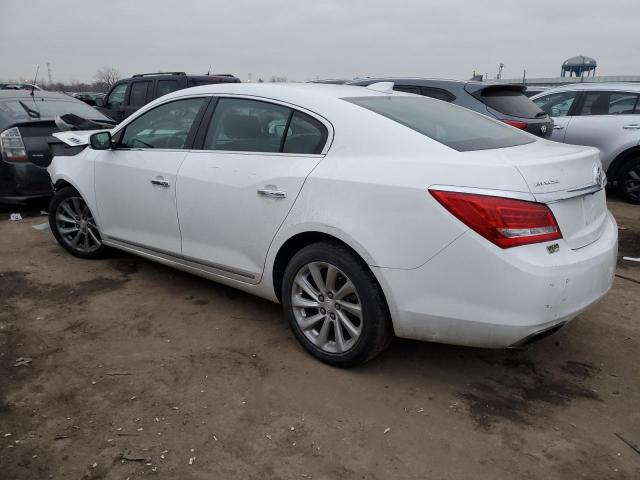 1G4GB5G35GF114584 - 2016 BUICK LACROSSE P WHITE photo 2