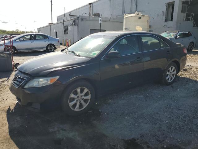 2011 TOYOTA CAMRY BASE, 