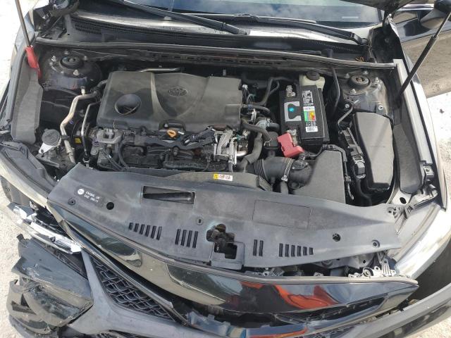 4T1B11HK8JU021556 - 2018 TOYOTA CAMRY L BLACK photo 11