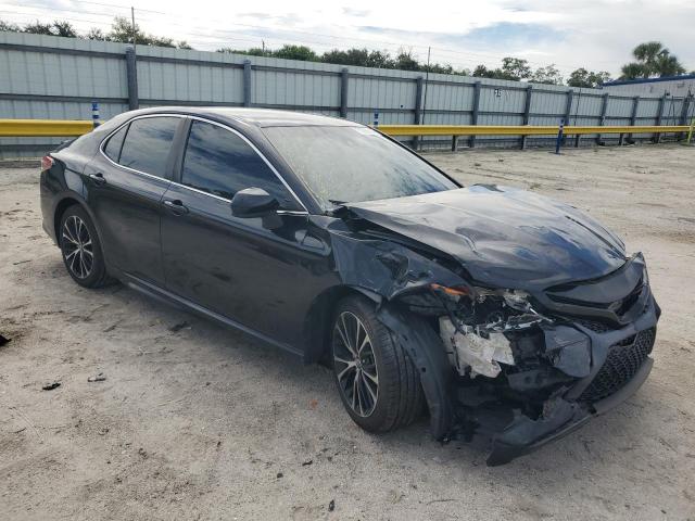 4T1B11HK8JU021556 - 2018 TOYOTA CAMRY L BLACK photo 4