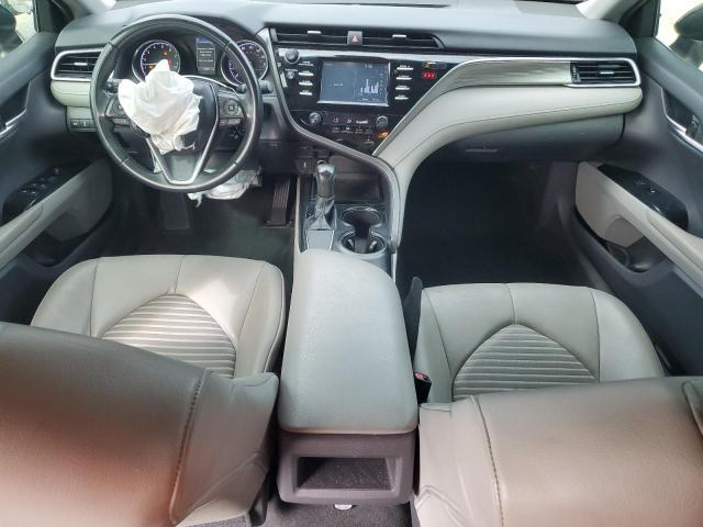 4T1B11HK8JU021556 - 2018 TOYOTA CAMRY L BLACK photo 8