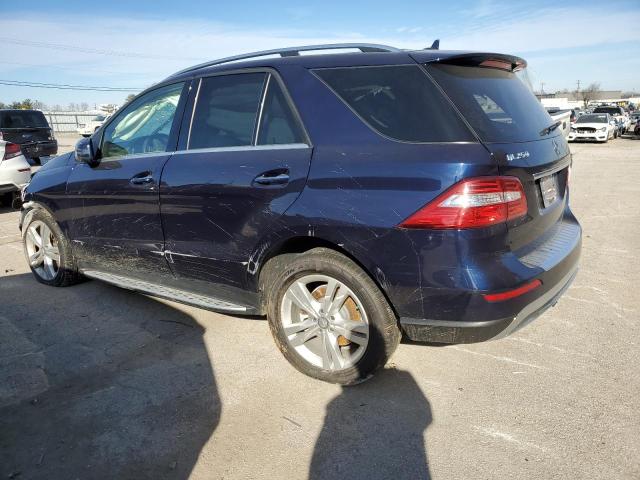 4JGDA0EB1FA509070 - 2015 MERCEDES-BENZ ML 250 BLUETEC BLUE photo 2