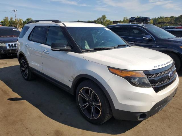 1FM5K8GT6EGB82098 - 2014 FORD EXPLORER SPORT Weiß Foto 4