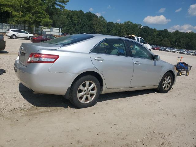 4T1BK3EK1BU126096 - 2011 TOYOTA CAMRY SE ვერცხლისფერი ფოტო 3