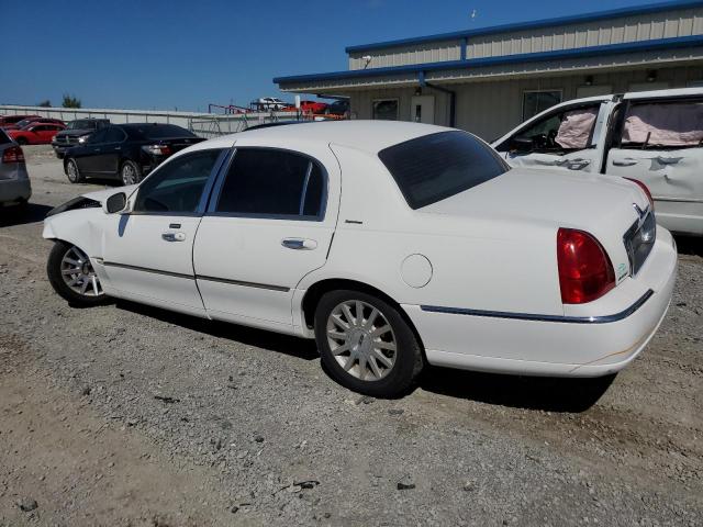 1LNHM81W37Y631678 - 2007 LINCOLN TOWN CAR SIGNATURE WHITE photo 2