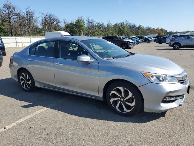 1HGCR2F81HA215969 - 2017 HONDA ACCORD EXL SILVER photo 4