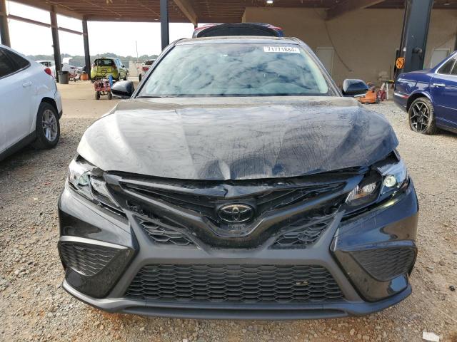 4T1G11AK0RU913764 - 2024 TOYOTA CAMRY SE NIGHT SHADE BLACK photo 5