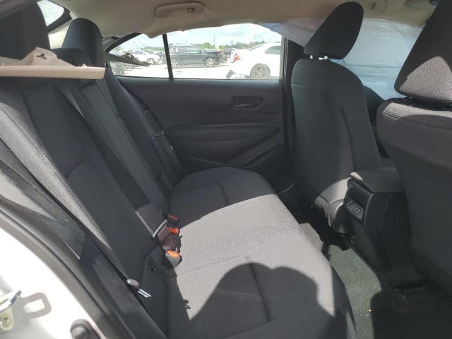 5YFB4MDE3RP131405 - 2024 TOYOTA COROLLA LE Silber Foto 10