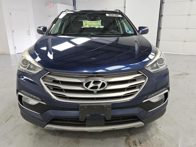 5XYZWDLA4JG546894 - 2018 HYUNDAI SANTA FE S BLUE photo 5
