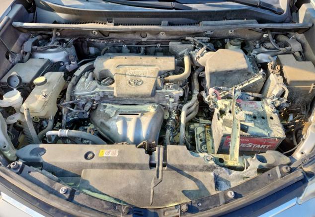 2T3ZFREV6HW354692 - 2017 TOYOTA RAV4 LE Gümüş foto 11