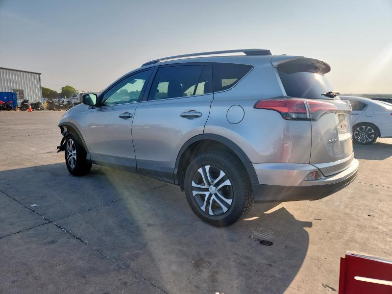 2T3ZFREV6HW354692 - 2017 TOYOTA RAV4 LE Gümüş foto 2