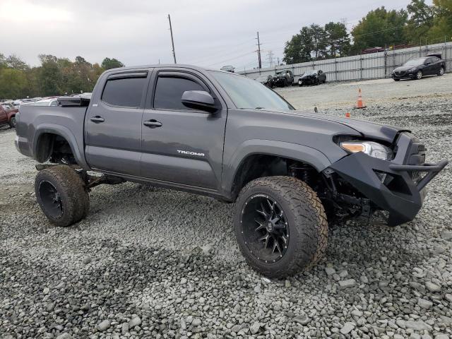 5TFCZ5AN3GX041816 - 2016 TOYOTA TACOMA DOUBLE CAB GRAY photo 4