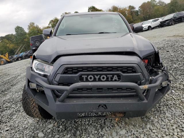 5TFCZ5AN3GX041816 - 2016 TOYOTA TACOMA DOUBLE CAB GRAY photo 5