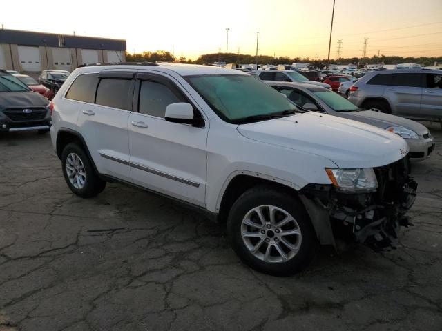 1C4RJFAG2DC581332 - 2013 JEEP GRAND CHER LAREDO WHITE photo 4