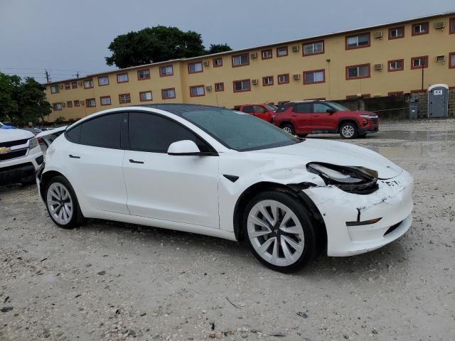 5YJ3E1EA2MF098543 - 2021 TESLA MODEL 3 WHITE photo 4