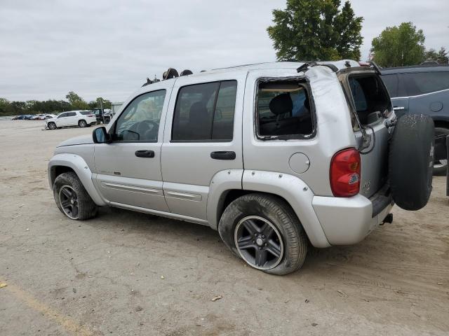1J4GL38K13W577905 - 2003 JEEP LIBERTY RENEGADE SILVER photo 2