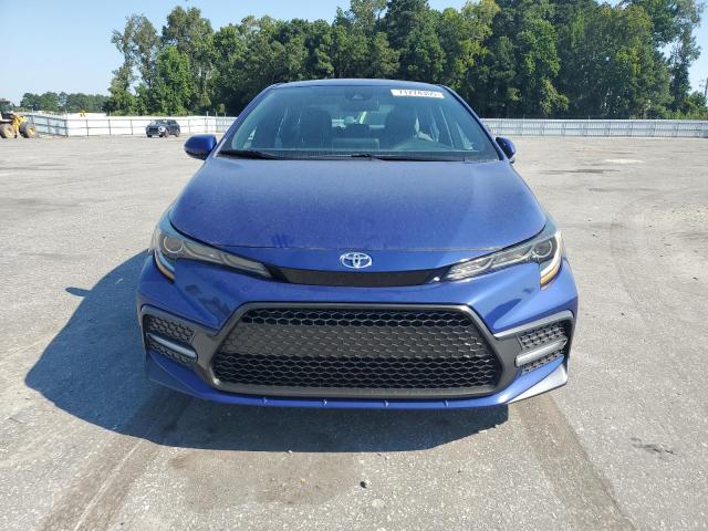 5YFS4RCE4LP002529 - 2020 TOYOTA COROLLA SE ლურჯი ფოტო 5