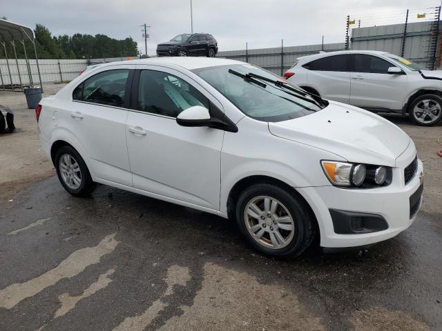 1G1JC5SH0G4137074 - 2016 CHEVROLET SONIC LT WHITE photo 4