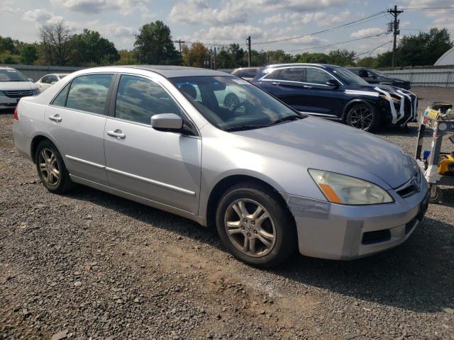 1HGCM56767A134939 - 2007 HONDA ACCORD EX 银色 照片 4