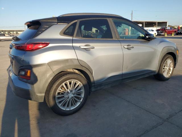 KM8K22AA4JU137499 - 2018 HYUNDAI KONA SEL GRAY photo 3