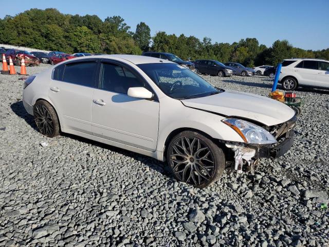 1N4AL2AP1CN480369 - 2012 NISSAN ALTIMA BASE WHITE photo 4