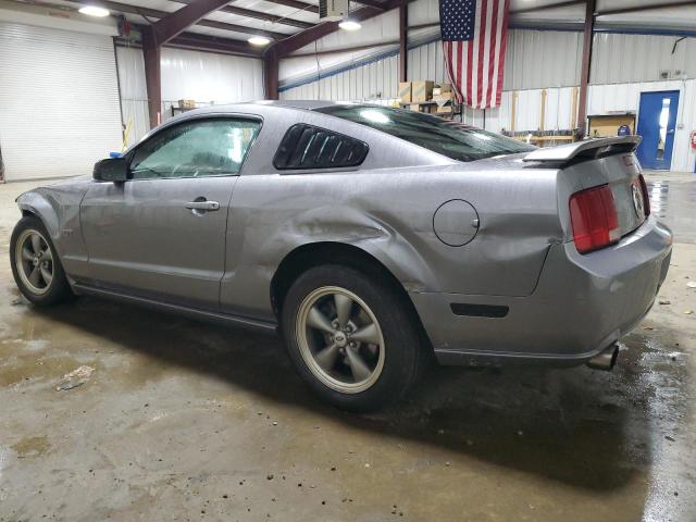 1ZVFT82H765101113 - 2006 FORD MUSTANG GT GRAY photo 2