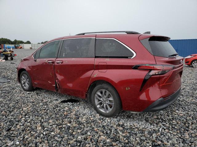5TDYRKEC9MS066959 - 2021 TOYOTA SIENNA XLE RED photo 2