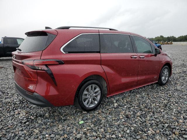 5TDYRKEC9MS066959 - 2021 TOYOTA SIENNA XLE RED photo 3