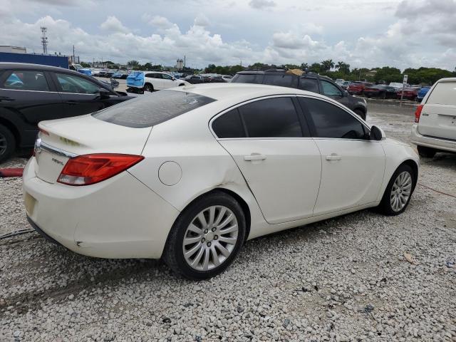 2G4GR5EKXC9113620 - 2012 BUICK REGAL WHITE photo 3