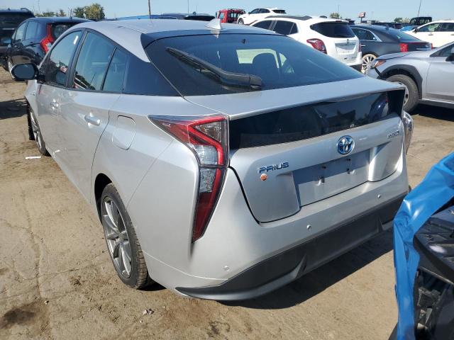 JTDKARFU4J3549883 - 2018 TOYOTA PRIUS 银色 照片 6