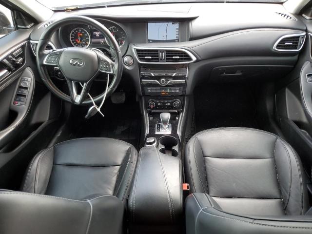 SJKCH5CR3HA030285 - 2017 INFINITI QX30 BASE Silber Foto 8