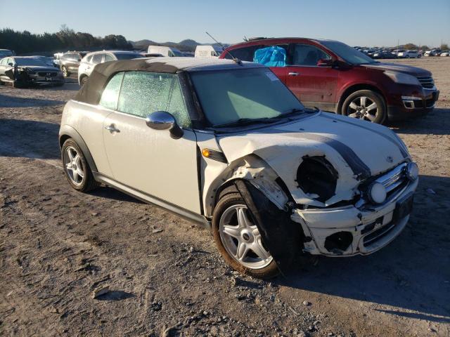 WMWMR33569TU95653 - 2009 MINI COOPER WHITE photo 4