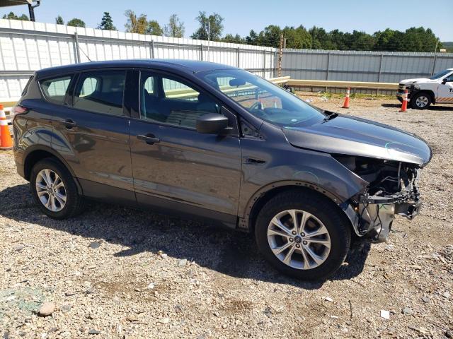 1FMCU0F78JUC28274 - 2018 FORD ESCAPE S ნაცრისფერი ფოტო 4