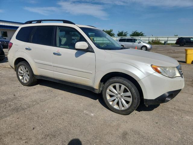 JF2SHBEC5BH762164 - 2011 SUBARU FORESTER LIMITED 白色 照片 4