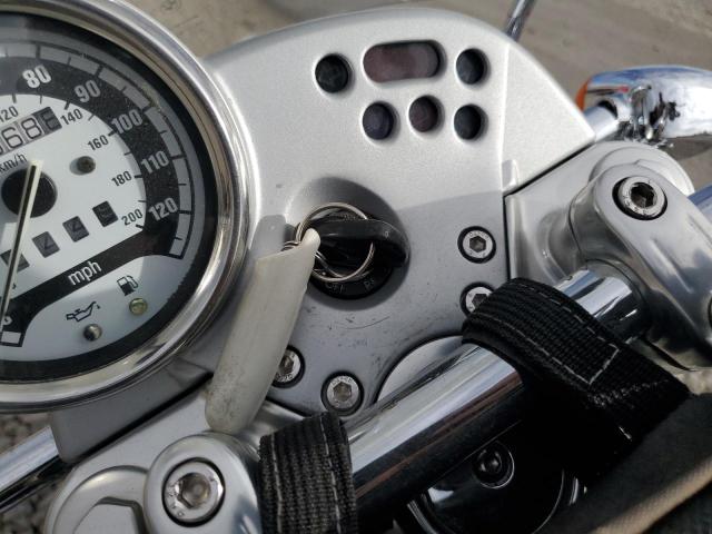 WB10379A44ZK92567 - 2004 BMW R1200 C BLACK photo 8